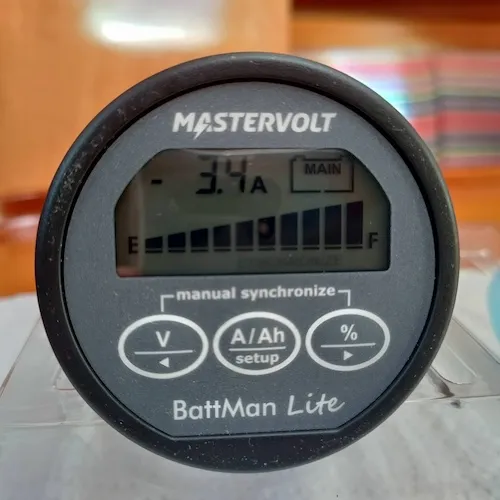 Mastervolt battery monitor display