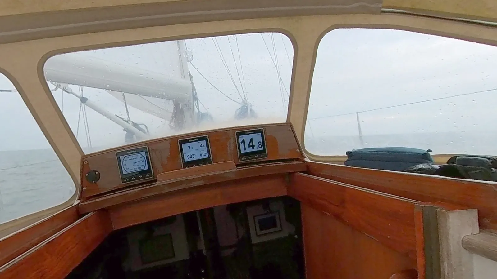 Old and new sprayhood comparison